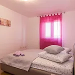 Erica Vila Pula