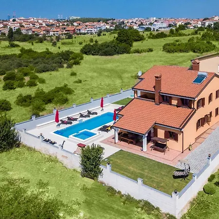Vila Erica