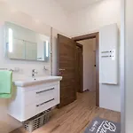 Erica Villa Póla